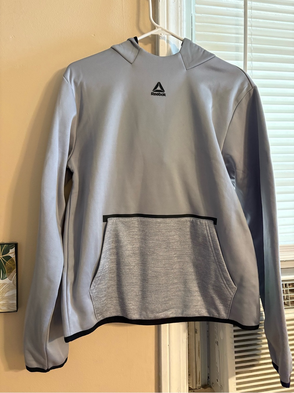 Boys XL , Reebok Light Gray and Black Hooded Pullover